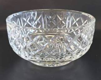 Lot #D39 Waterford Crystal Cut Glass Serving Bowl – Diamond & Crosshatch Pattern – Irish Crystal
