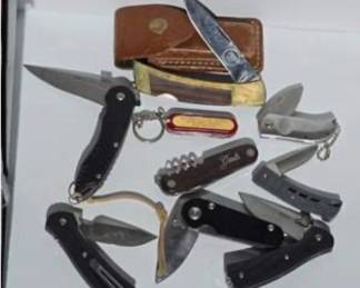 Lot #D120 pocket knife collection