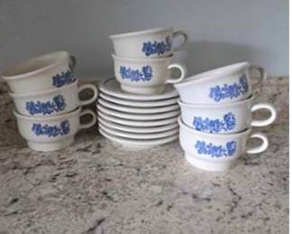 Lot #J64 Vintage Pfaltzgraff Yorktowne Blue Floral Stoneware 16-Piece Set – 8 Cups & 8 Saucers