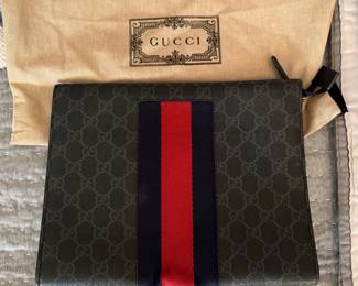GUCCI CLUTCH HANDBAG