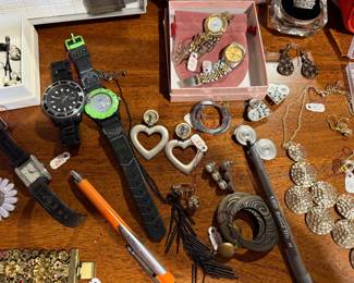 FASHION JEWELRY