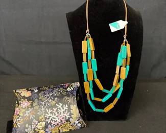 V&A Museum Shop Necklace- NEW in BOX