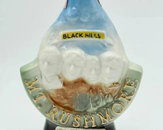 141 JimBeamMountRushmoreCeramicDecanter