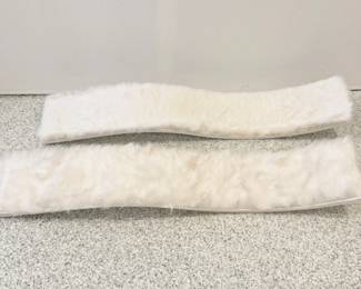 69 WhiteFauxFurCurvedWallCatShelves