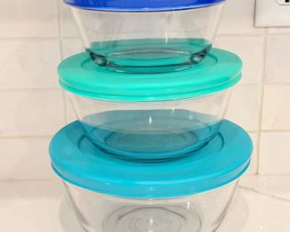 138 AnchorHockingGlassBowlSetwithLids