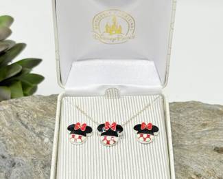 157 DisneyParksMinnieMouseEnamelNecklaceEarringSet