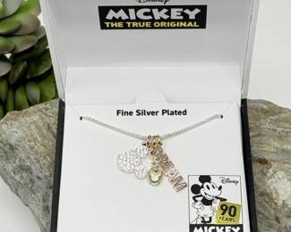 101 DisneySilverPlatedMickeyDreamNecklace