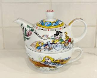 70 AliceinWonderlandTeaforOneSet