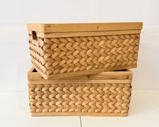 171 PairofNaturalWoodWickerStorageBaskets