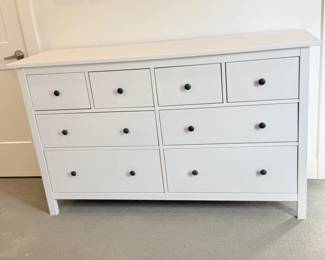 16 Ikea8DrawerWhiteWoodDresser