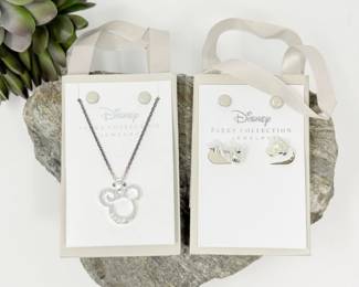 89 DisneyMickeyMouseSilverPendantStudEarringSet