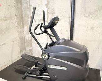 60 OctaneFitnessQ35eEllipticalTrainer