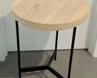 47 TargetLaminateWoodRoundSideTable