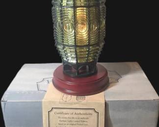 Harbour Lights Second Order Boston Harbor Fresnel Lens Replica HL665 Limited Edition with Box