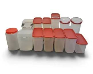 Rubbermaid, Sterlite, United Solutions Food Storage Containers