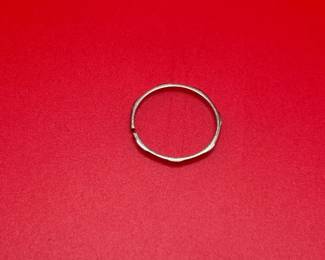 18K Ring Read Description