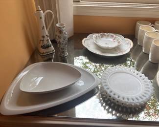 Milk glass