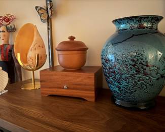 Ceramic vases