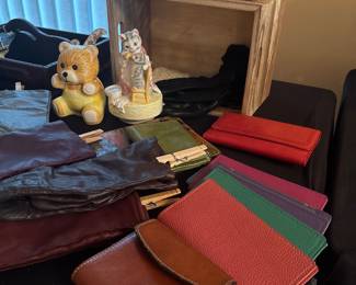 Womens pocketbooks
