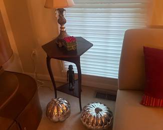 Columbia Estate sale, photo 4 of 40