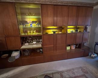 Columbia Estate sale, photo 1 of 40