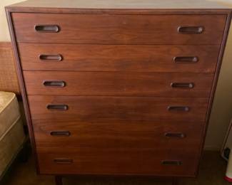 Retro Dresser