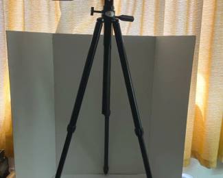Star D26 Professional Tripod