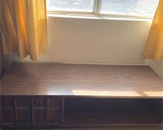 Media Table