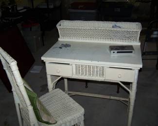 WICKER DESK & CHAIR