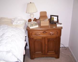 WALNUT WASHSTAND & ALABASTER LAMP