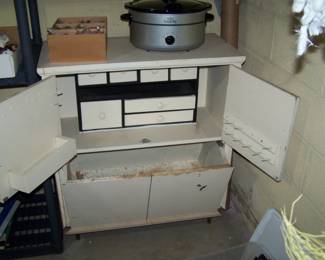 WHITE CABINET & CROCK POT