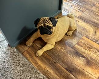 Cute dog statue 