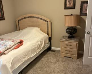 Vintage full size bed