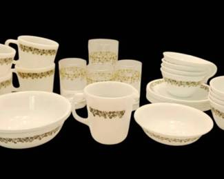 Pyrex Corelle Spring Blossom Dishes 28 Pieces
