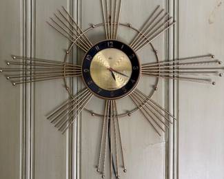 Lux mid-century wall clock starburst