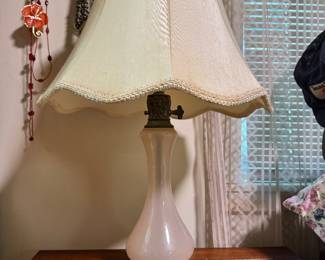 Vintage light pink lamps (2)