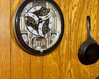 Seiko musical wall clock