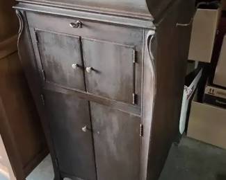Antique Victor Victrola Floor Model Phonograph with Record Storage