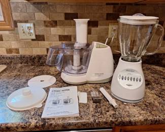 Black  Decker Food Processor with Accessories  Osterizer 14Speed Blender