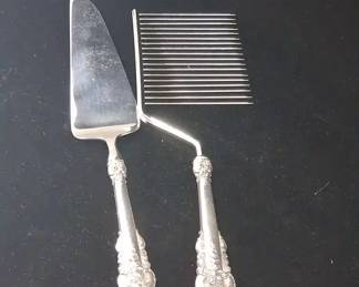 Wallace Grand Baroque Sterling and Stainless Cake Comb and Server