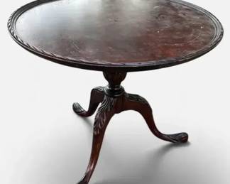 Round Side Table 18.5 Tall X 22.5 Diameter