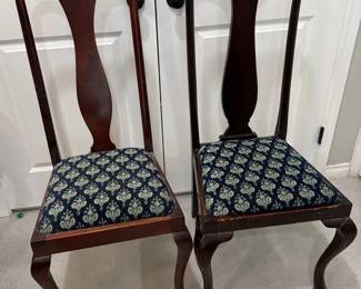 Queen Anne Style Upholstered Dining Side Chairs  2pc