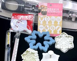Cookie Cutters, Molds  Decorating Supplies