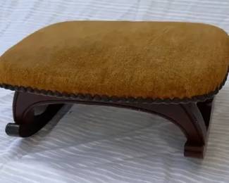 Small Rocking Kneeling Stool