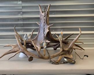 Hughes Products Co., Inc. Antler Chandelier