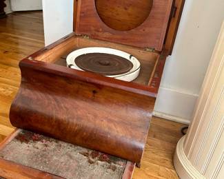 #20 antique mahogany chamber pot cabinet with porcelain pot, pull out step, 19" tall x 22" wide, $150 text 704-607-6225 to purchase now