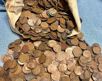 #26 (Lot2) old copper Pennies, some wheat, not cleaned or closely examined, priced as a 10 pound bag $70, text 704-607-6225 to purchase now