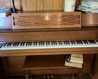 Exceptionally NICE "PIANO" / BENCH 
