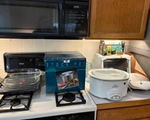 Kitchen Items & Appliances