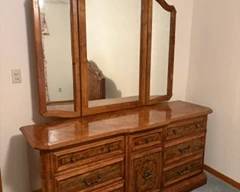 Beautiful Vintage Dresser & Mirror